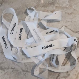White and black Chanel ribbon